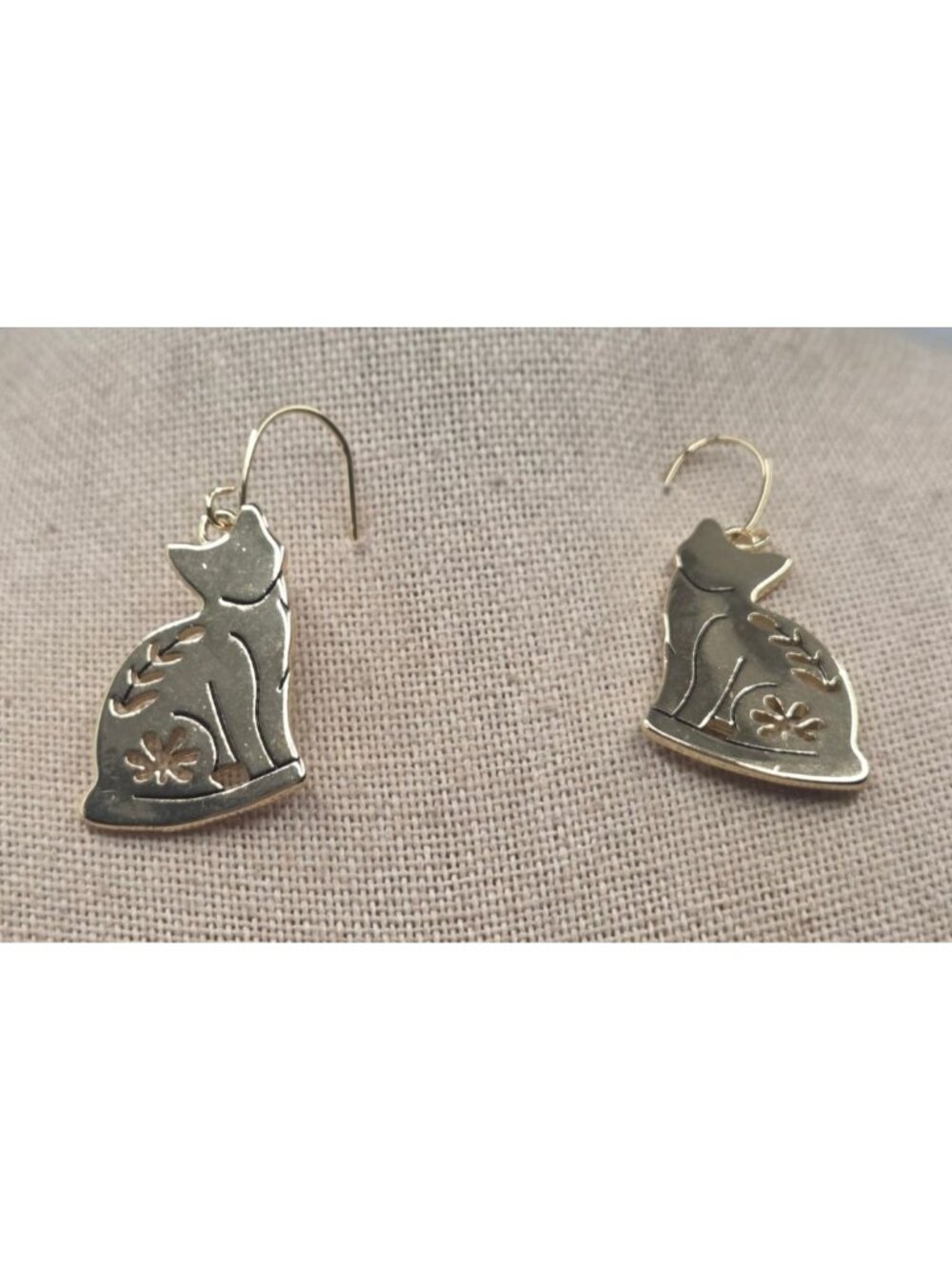 Cat-Shaped Gold Tone Drop Earrings With Floral Cutout